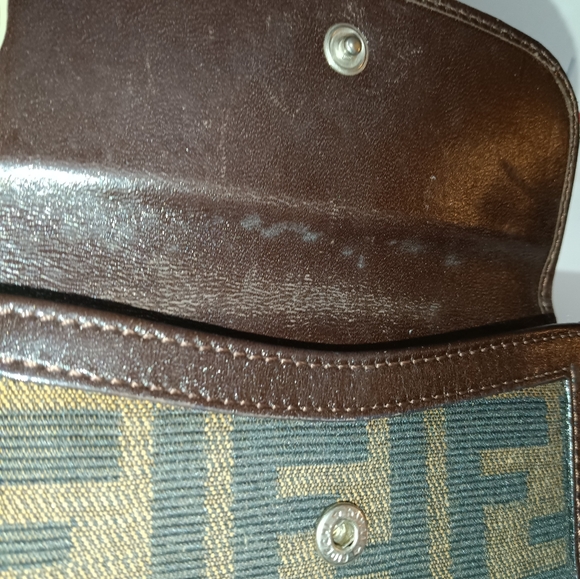 Authentic Fendi Wallet and keycase - Picture 15 of 17